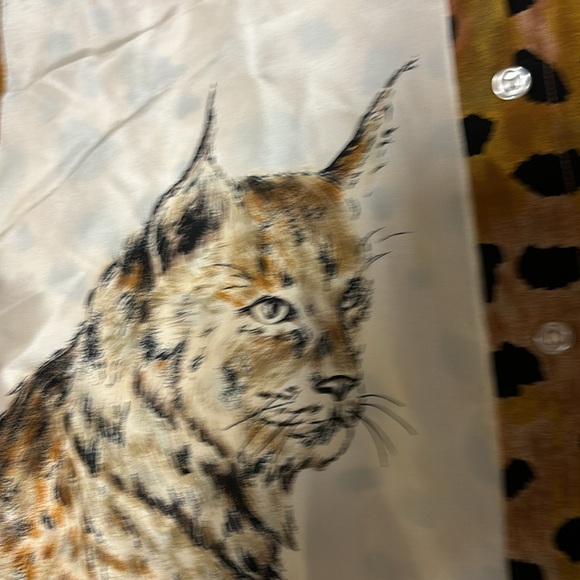 Michael Mims Kathy Cole Size L 100% Washable Silk Animal 🦒 Print blouse - Picture 2 of 10